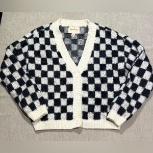 Women's Checkered Cardigan Sweater - Black and White